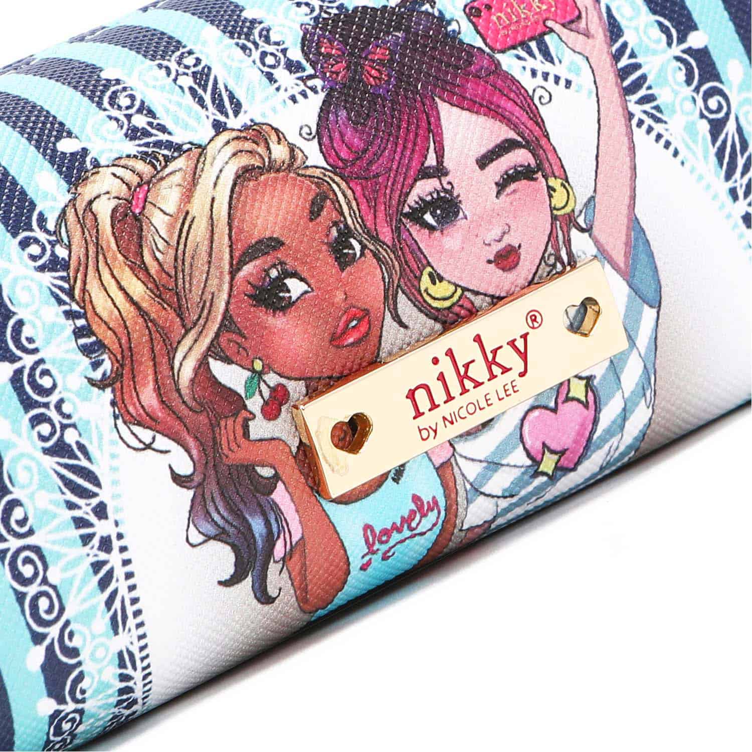 NK21011- QUEENIES- LOGO