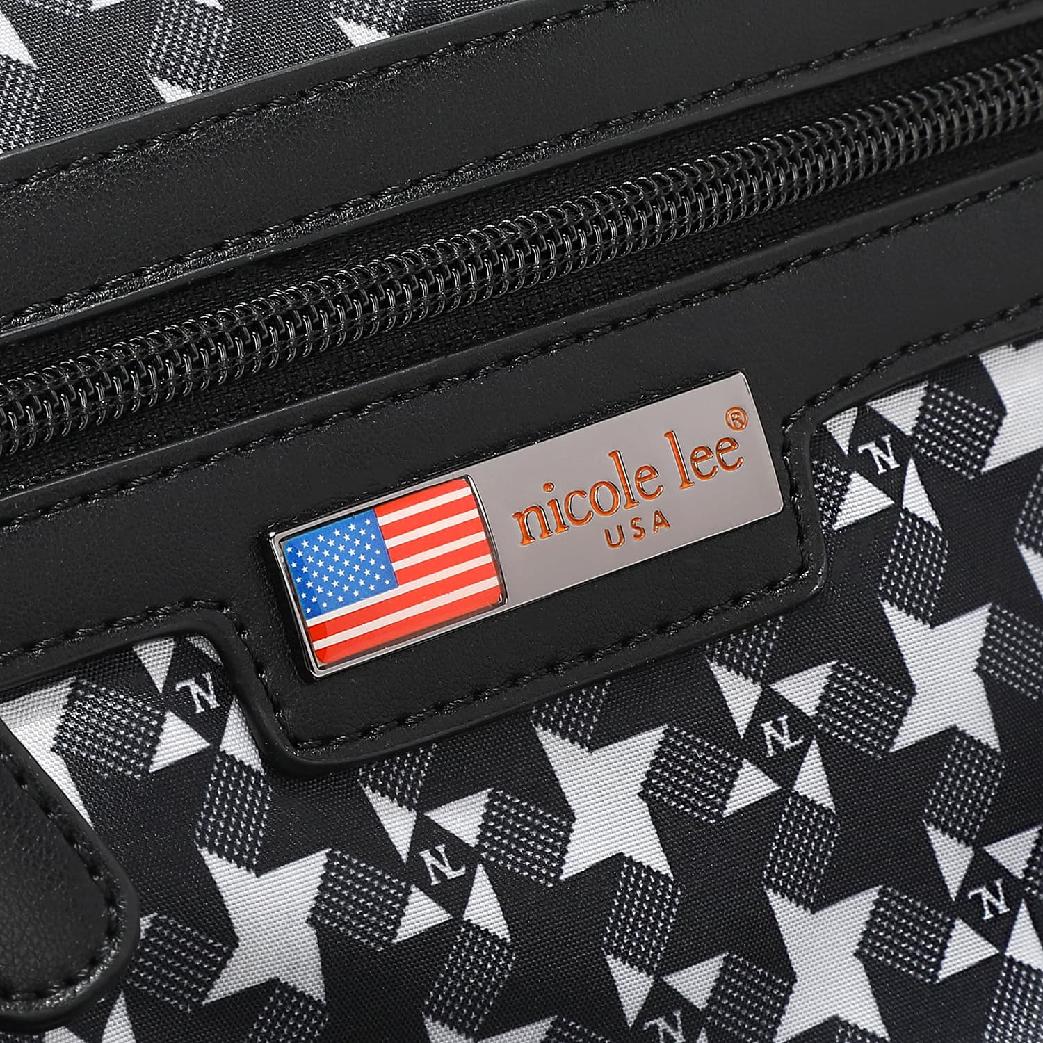 P17017-BLACK- INTERIOR LOGO